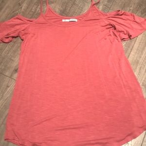 Open shoulder top